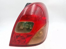8155113540 FANALE POSTERIORE DESTRO per TOYOTA COROLLA VERSO (01/02>03/04<)