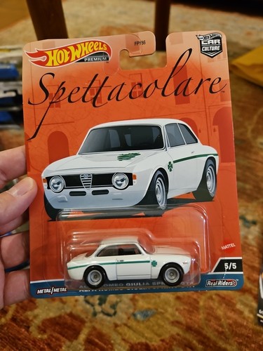 Hot wheels premium - 1/64,