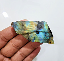 Gioielli in lastra grezza