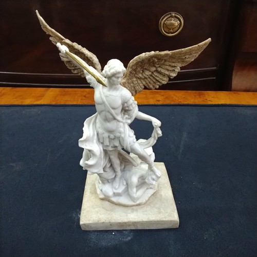 Statua san michele - statua,