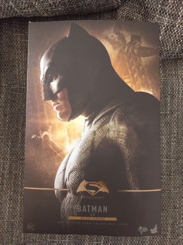 Hot toys batman superman 0 - batman, v
