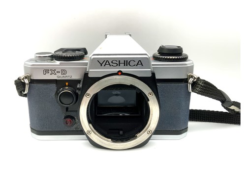 Yashica quartz slr 35 mm - 35,