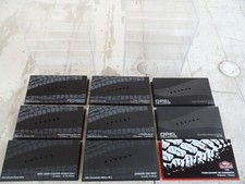 9 VETRINETTE CON BASI INCLINATE per esposizione modelli auto 15x08x06 cm. circa