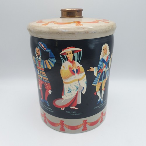 Gilbert and sullivan biscuit - gilbert,