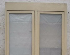 UTILE VETRINA-SCAFFALE PER