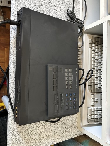Titolatrice sony t550 - titolatrice,