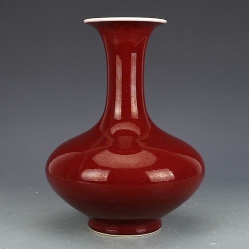 Vecchio vaso cinese - , in