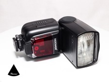 NEEWER NW880S flash attacco