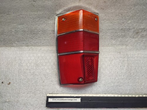 Plastica fanale posteriore - plastica,