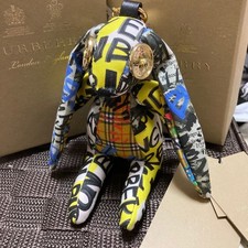 BURBERRY Graffiti Creatura