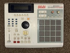 Akai MPC2000XL Sampler &