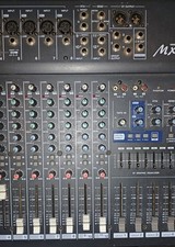 Mixer audio Yamaha MX 12/4 Mixing Console Usato