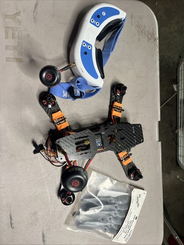 Drone corsa fpv con squalo - corsa,