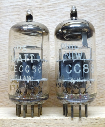 Coppia philips miniwatt ecc88 - coppia:,