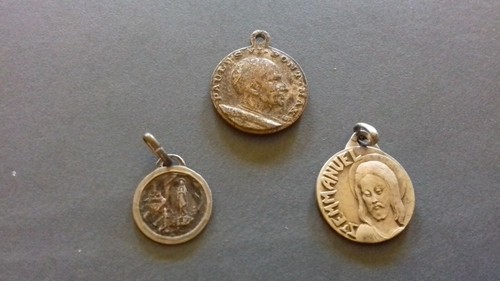 Lotto piccole medagliette - 3,