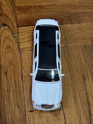 Kinsmart 1999 lincoln town car - kinsmart,