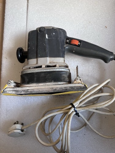 Levigatrice black and decker - and,