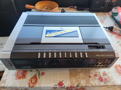 Vintage toshiba betamax 8650 - toshiba, v-8650