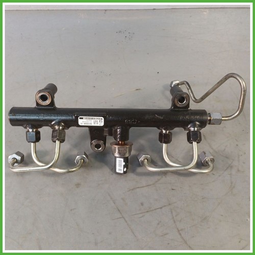 Rail con iniettori carburante
