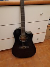 Chitarra acustica