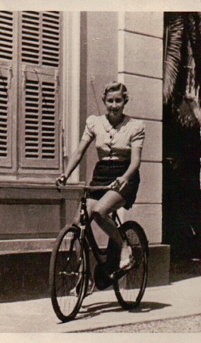 Foto ragazza bicicletta - di,