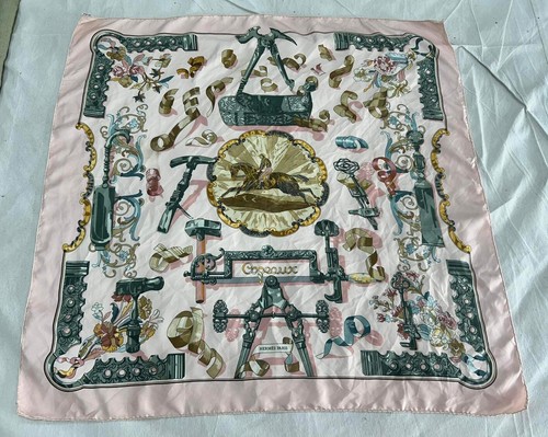 Foulard hermès copeaux - hermès,