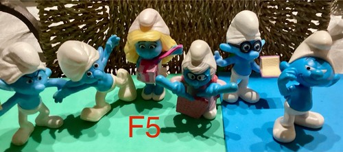 Sei puffi arrabbiato - sei,
