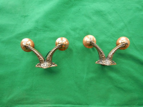 Paire appliques art - art, déco