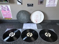 LP BOX SET TRIPLE VINYL PIL