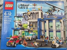 Lego City 60047 Police Station