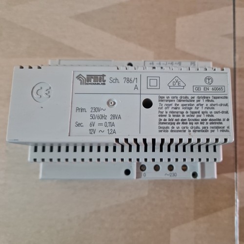 Alimentatore trasformatore - alimentatore,