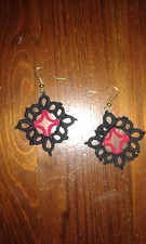 orecchini al chiacchierino colore rosso ..nero grande regalo per donna e bambina