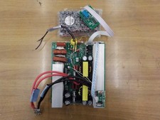 POWER INVERTER 12V DC → 220V