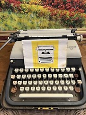 Macchina da Scrivere Vintage EVEREST K2 Anni 50 Portatile con Valigia e Manuale