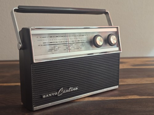 Radio transistor sanyo - a,