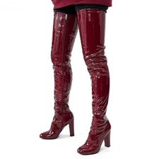 Stivali da donna alla coscia