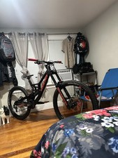 2025 Santa Cruz V10 