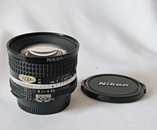 NIKON AIS 20mm f/2.8 #232185 wide-angle lens with caps EXC+