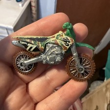 Hot Wheels HW450F Dirt Bike