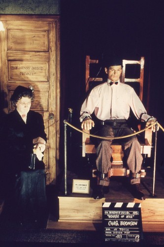 1962 charles bronson - 1962, sedia