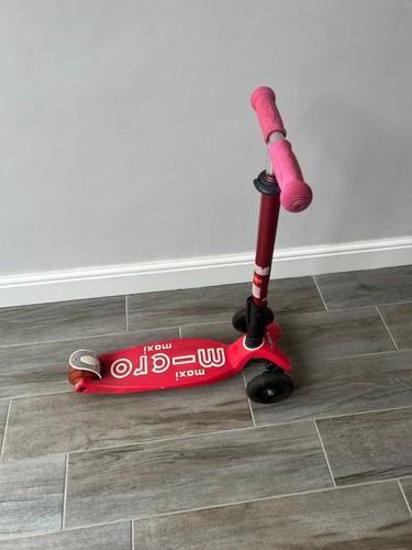 Micro maxi deluxe scooter led - maxi,