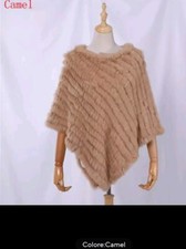 Scialle Poncho di pelliccia di coniglio reale naturale lavorato a maglia.