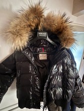 Moncler con cappuccio in vera