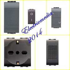 INTERRUTTORE DEVIATORE PRESA TV SCHUKO COMPATI LIVING INTERNATIONAL NERO E ROSSO