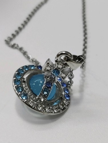 Collana con ciondolo sfera