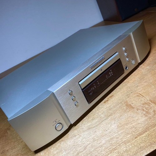 Lettore compact disc - cd,