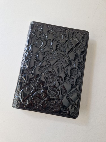 Couverture chanel cuir - chanel, verni