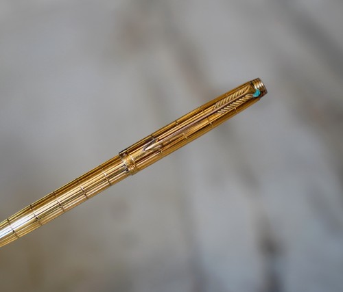 Magnifique stylo bille parker - magnifique,
