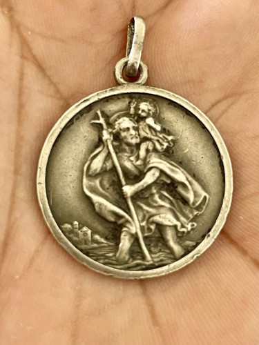 Bellissimo ciondolo medaglia