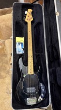 USA MusicMan Stingray 4H basso